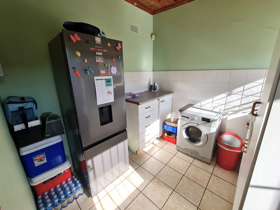4 Bedroom Property for Sale in C Place Eastern Cape